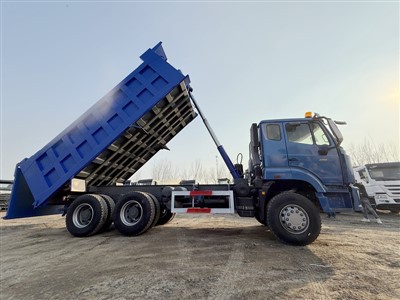 Sinotruk HOWO NX 6x4 Dump Truck