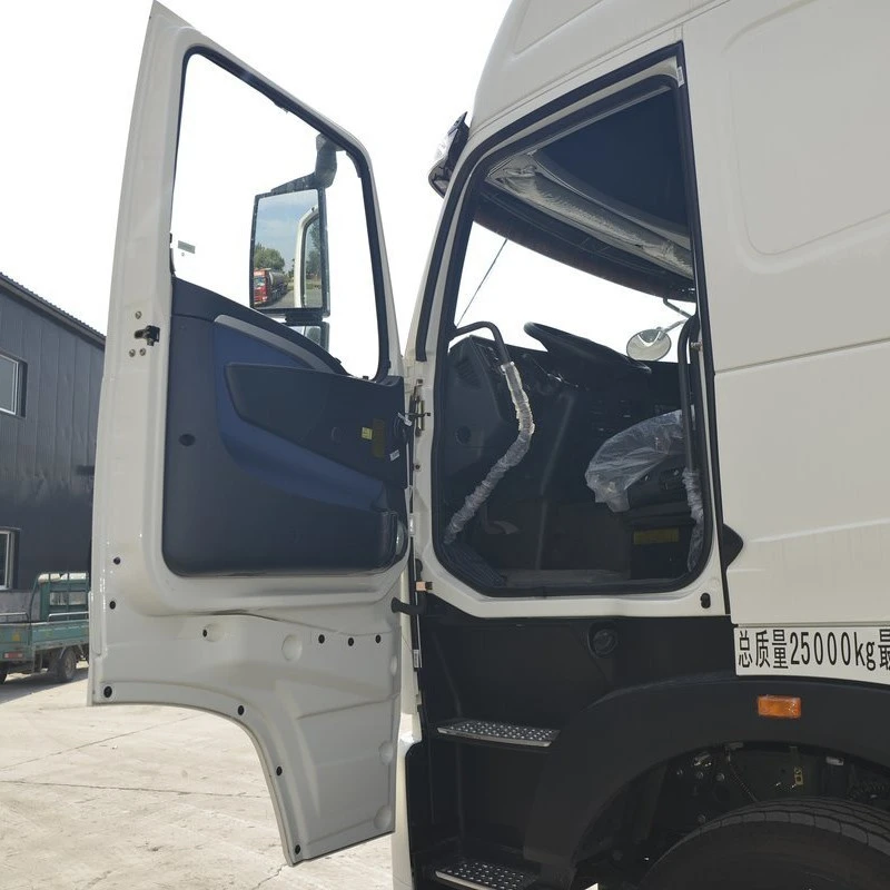HOWO T7H 6x4 Tractor (4)
